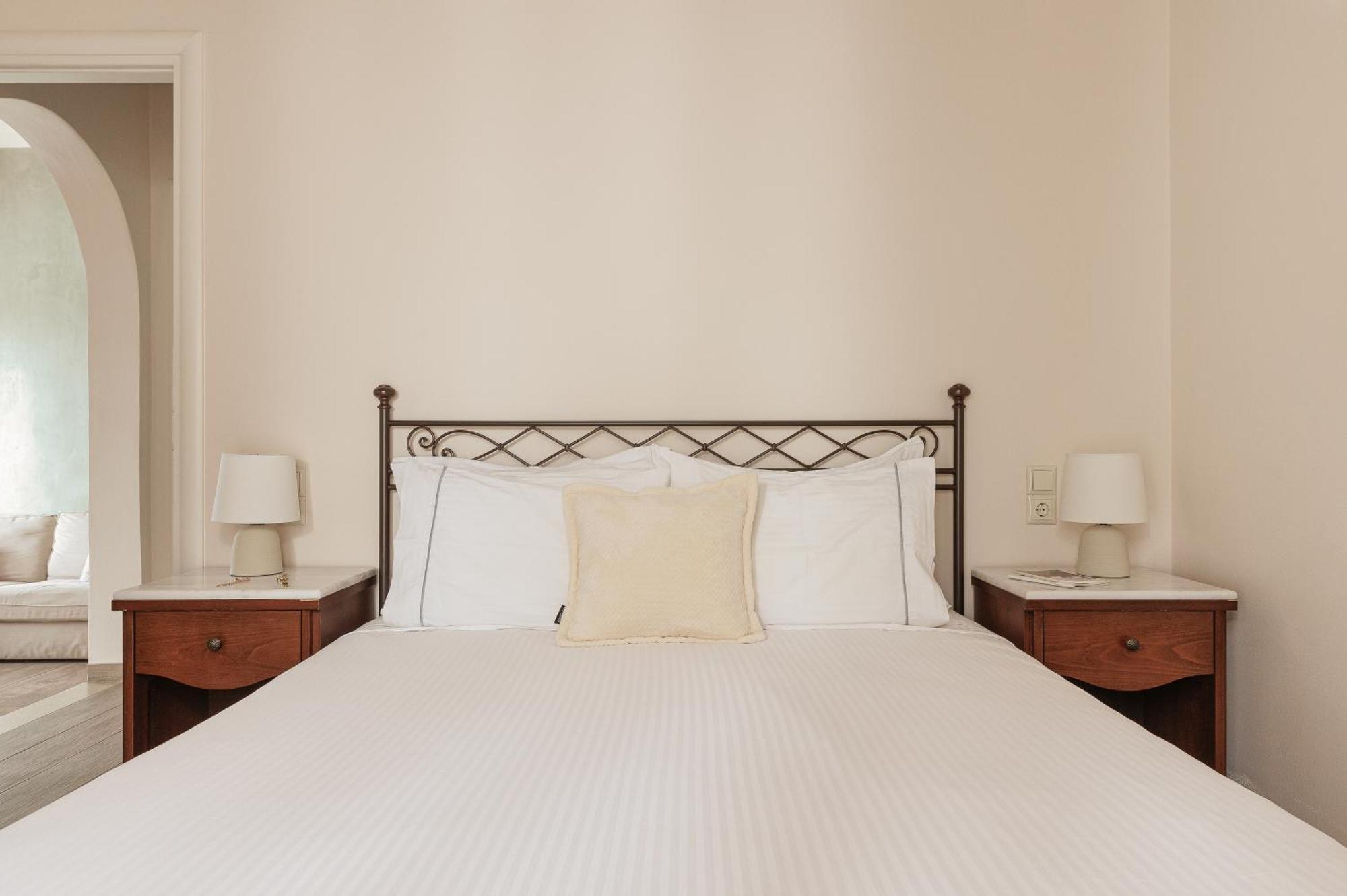 Apolis Villas & Suites Resort Parga Exterior photo