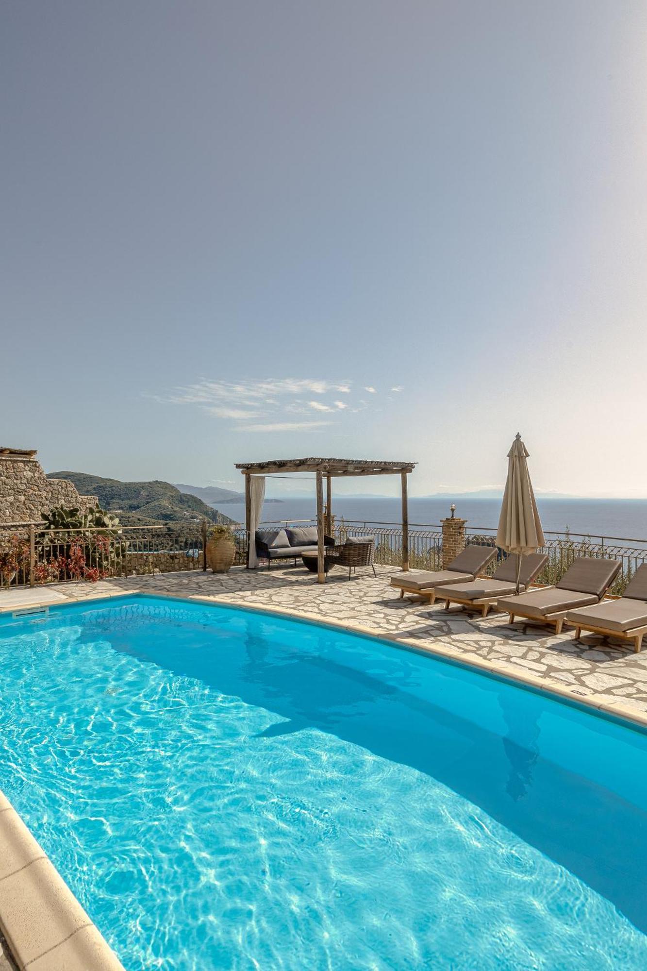 Apolis Villas & Suites Resort Parga Exterior photo