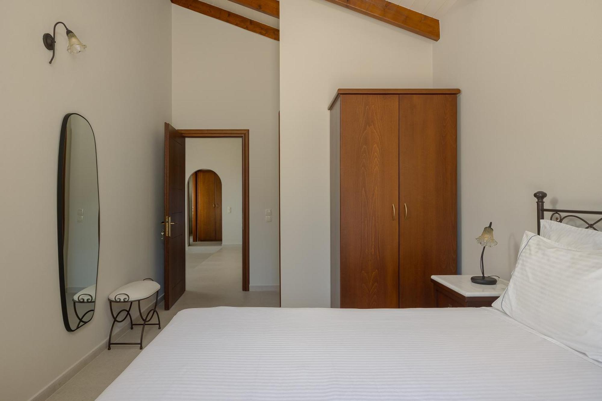 Apolis Villas & Suites Resort Parga Exterior photo
