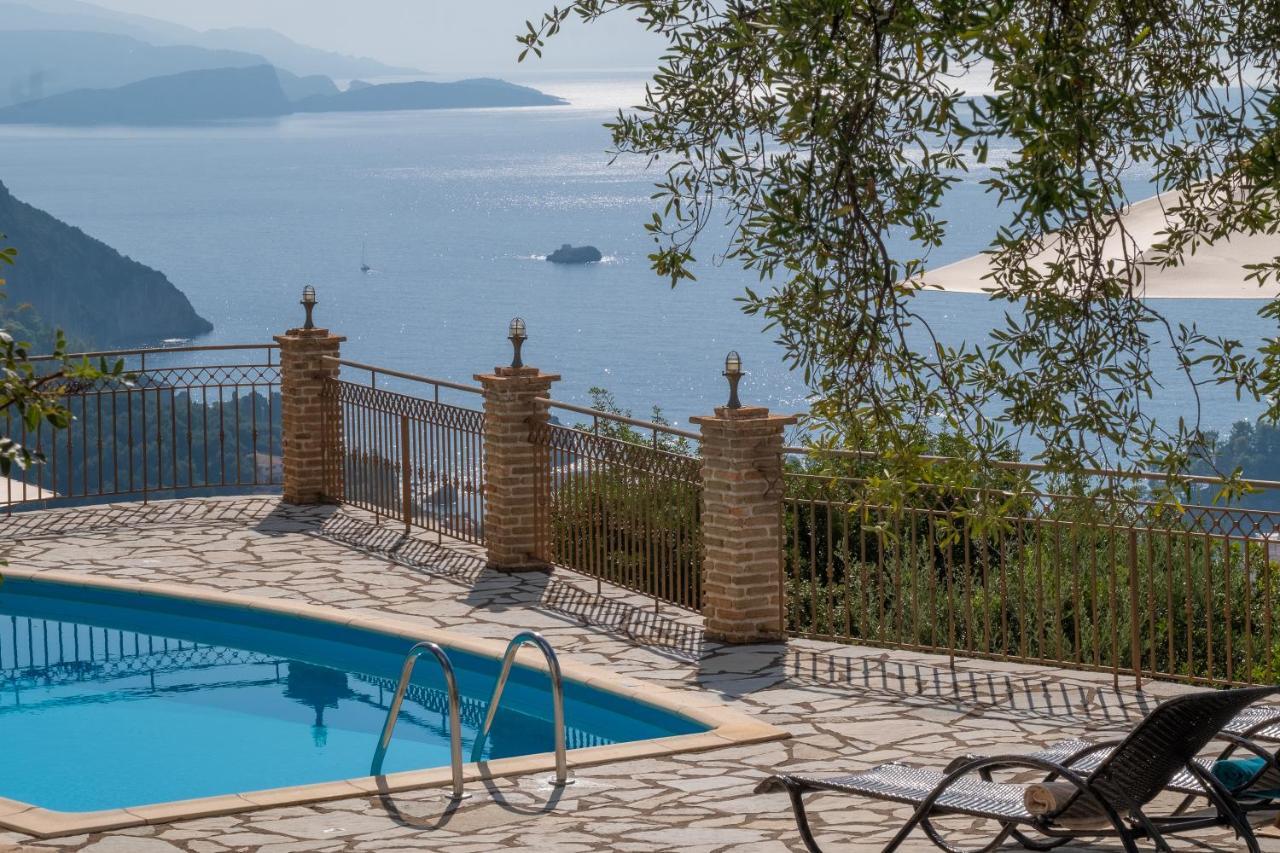Apolis Villas & Suites Resort Parga Exterior photo